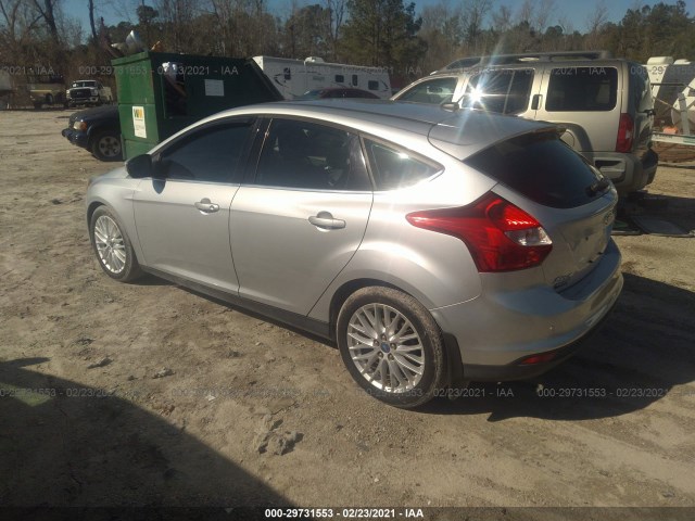 Photo 2 VIN: 1FAHP3M22CL230952 - FORD FOCUS 