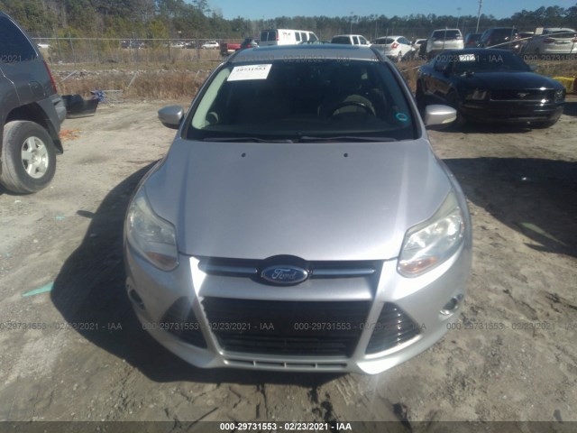 Photo 5 VIN: 1FAHP3M22CL230952 - FORD FOCUS 