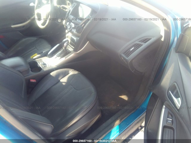 Photo 4 VIN: 1FAHP3M22CL273462 - FORD FOCUS 