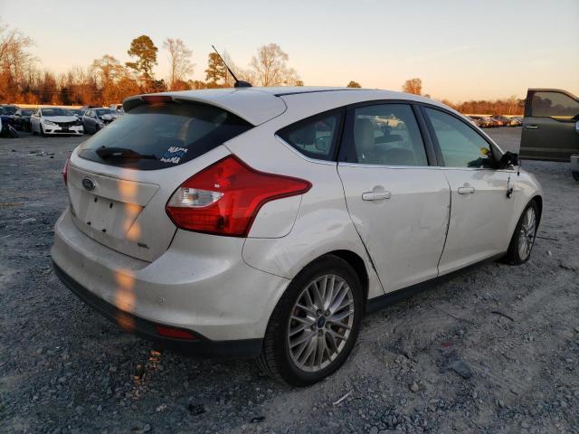 Photo 2 VIN: 1FAHP3M23CL104051 - FORD FOCUS 