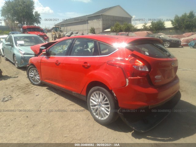 Photo 2 VIN: 1FAHP3M23CL363252 - FORD FOCUS 