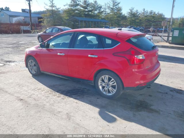 Photo 2 VIN: 1FAHP3M23CL373778 - FORD FOCUS 