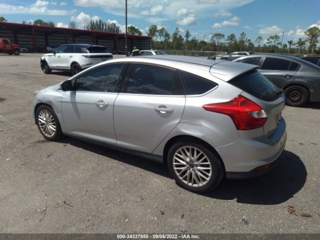 Photo 2 VIN: 1FAHP3M23CL384974 - FORD FOCUS 