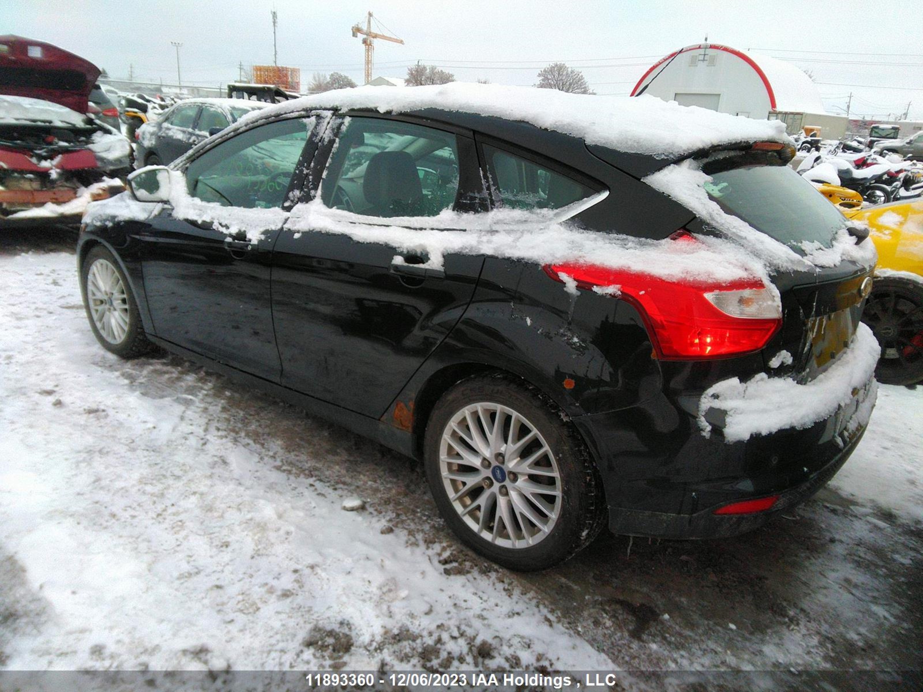 Photo 2 VIN: 1FAHP3M23CL425152 - FORD FOCUS 