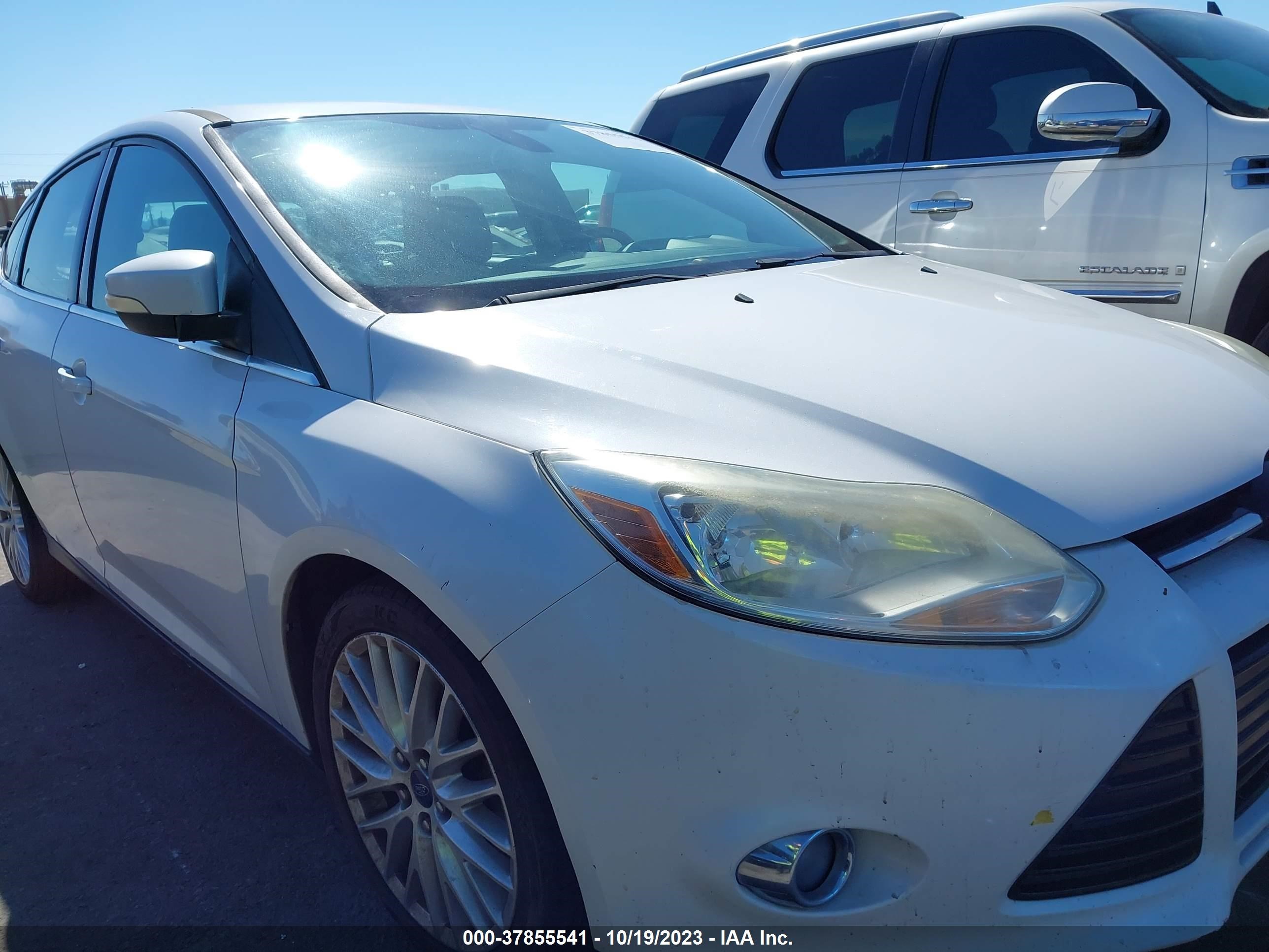 Photo 5 VIN: 1FAHP3M23CL468311 - FORD FOCUS 