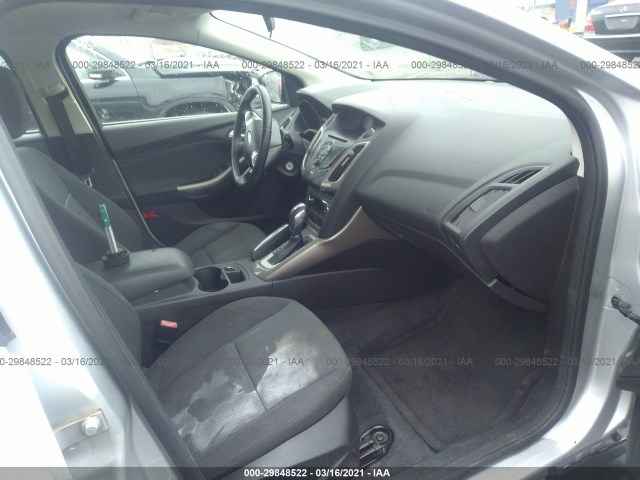 Photo 4 VIN: 1FAHP3M24CL200853 - FORD FOCUS 