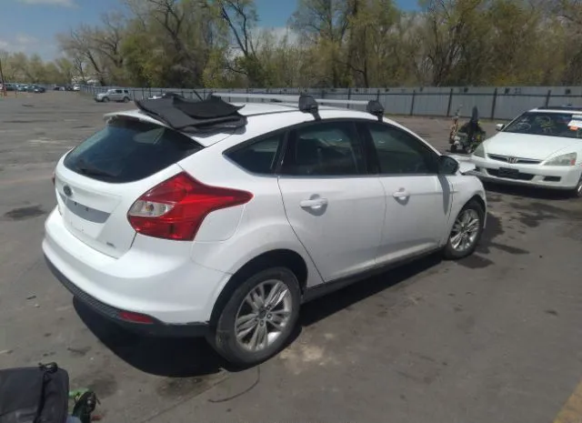 Photo 3 VIN: 1FAHP3M24CL252080 - FORD FOCUS 