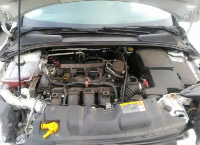 Photo 9 VIN: 1FAHP3M24CL477373 - FORD FOCUS 