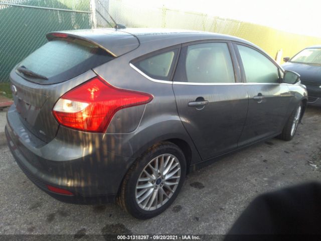 Photo 3 VIN: 1FAHP3M25CL137973 - FORD FOCUS 