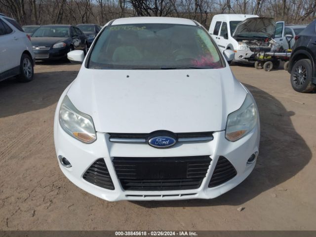 Photo 5 VIN: 1FAHP3M25CL270958 - FORD FOCUS 