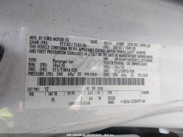 Photo 8 VIN: 1FAHP3M25CL270958 - FORD FOCUS 