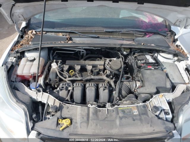 Photo 9 VIN: 1FAHP3M25CL270958 - FORD FOCUS 