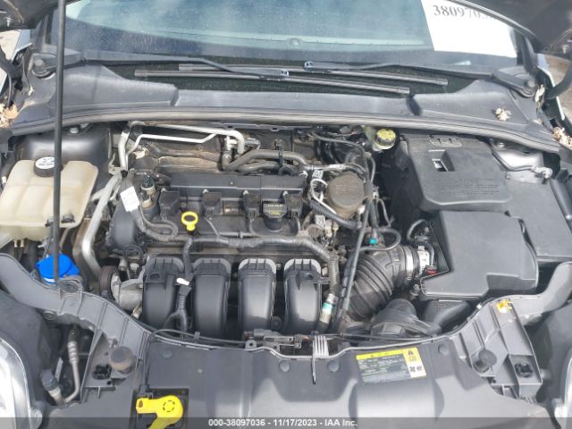 Photo 9 VIN: 1FAHP3M25CL311086 - FORD FOCUS 