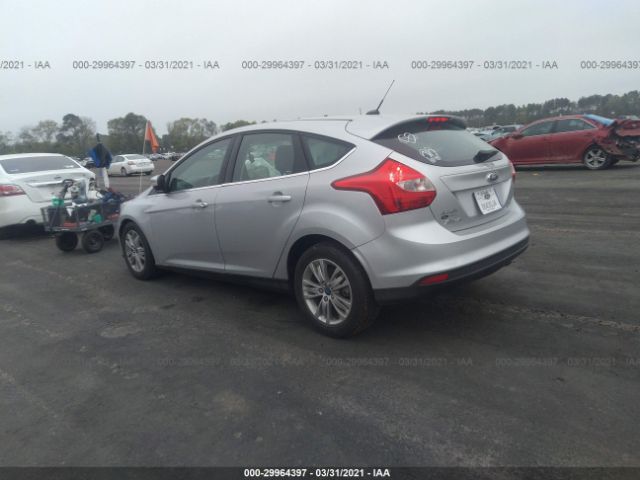 Photo 2 VIN: 1FAHP3M26CL371863 - FORD FOCUS 