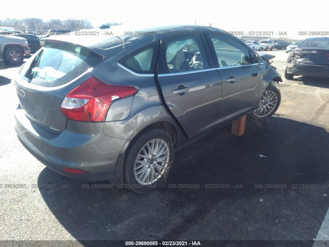 Photo 3 VIN: 1FAHP3M26CL441295 - FORD FOCUS 