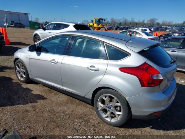 Photo 2 VIN: 1FAHP3M26CL445637 - FORD FOCUS 