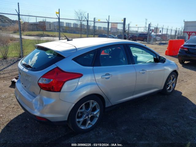 Photo 3 VIN: 1FAHP3M26CL445637 - FORD FOCUS 