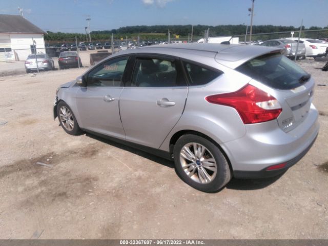 Photo 2 VIN: 1FAHP3M27CL142110 - FORD FOCUS 