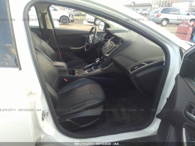 Photo 4 VIN: 1FAHP3M27CL353324 - FORD FOCUS 