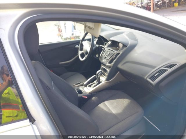 Photo 4 VIN: 1FAHP3M28CL184043 - FORD FOCUS 