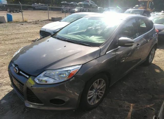 Photo 1 VIN: 1FAHP3M28CL184429 - FORD FOCUS 