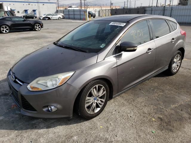 Photo 1 VIN: 1FAHP3M28CL258089 - FORD FOCUS SEL 