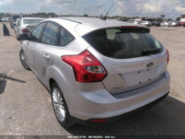 Photo 2 VIN: 1FAHP3M28CL357995 - FORD FOCUS 