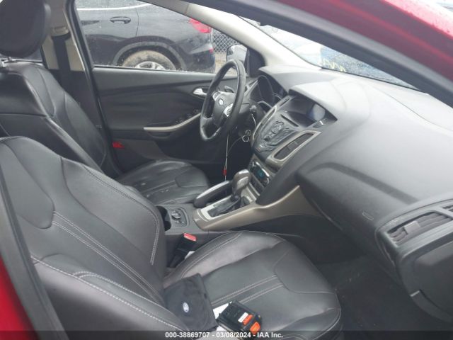 Photo 4 VIN: 1FAHP3M28CL448703 - FORD FOCUS 