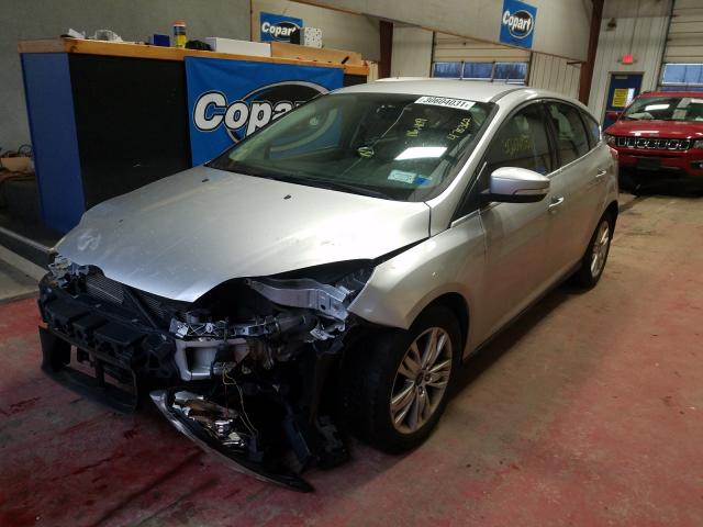 Photo 1 VIN: 1FAHP3M28CL470362 - FORD FOCUS SEL 