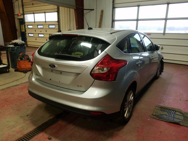 Photo 3 VIN: 1FAHP3M28CL470362 - FORD FOCUS SEL 