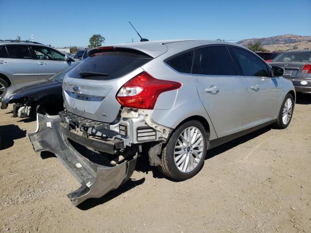 Photo 3 VIN: 1FAHP3M29CL140049 - FORD FOCUS SEL 