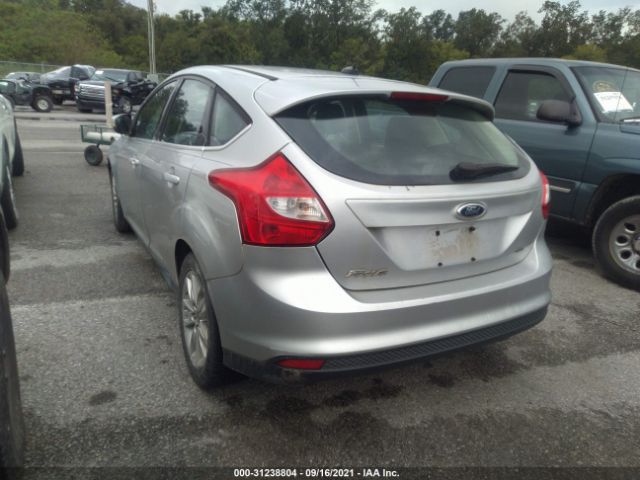 Photo 2 VIN: 1FAHP3M29CL147535 - FORD FOCUS 