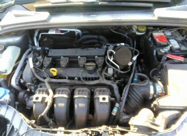 Photo 9 VIN: 1FAHP3M29CL168157 - FORD FOCUS 