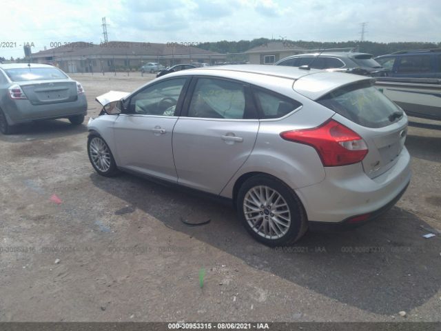 Photo 2 VIN: 1FAHP3M29CL180101 - FORD FOCUS 