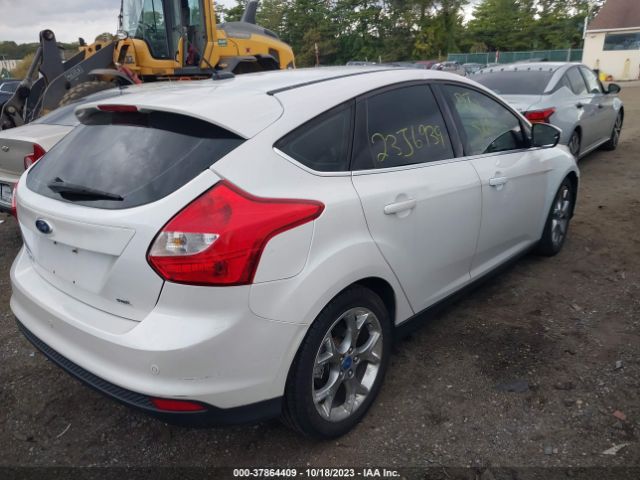 Photo 3 VIN: 1FAHP3M29CL183046 - FORD FOCUS 