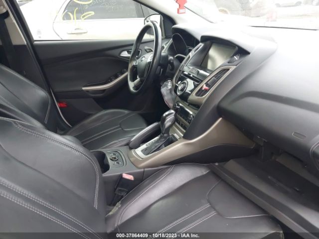 Photo 4 VIN: 1FAHP3M29CL183046 - FORD FOCUS 