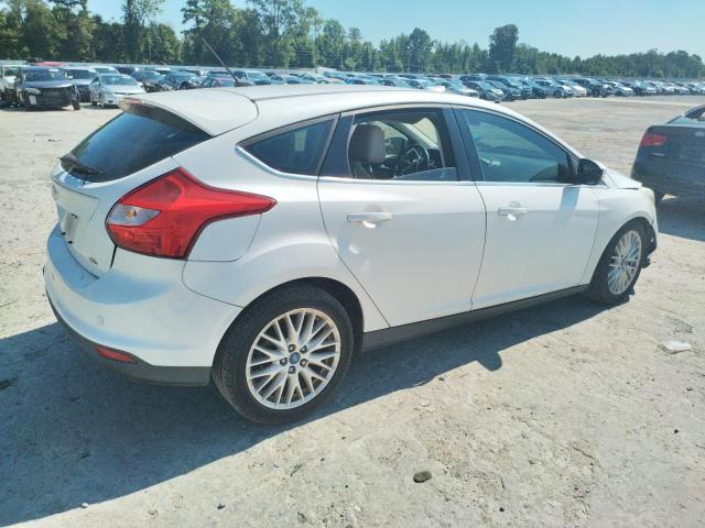 Photo 2 VIN: 1FAHP3M29CL224761 - FORD FOCUS SEL 