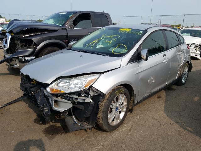 Photo 1 VIN: 1FAHP3M29CL256481 - FORD FOCUS SEL 