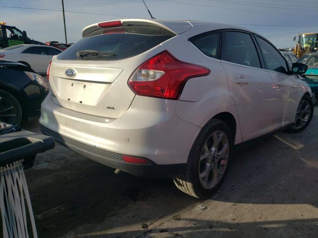 Photo 3 VIN: 1FAHP3M29CL328876 - FORD FOCUS SEL 