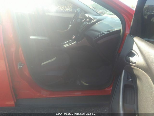 Photo 4 VIN: 1FAHP3M29CL386941 - FORD FOCUS 