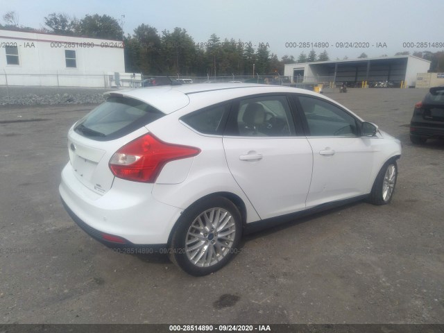 Photo 3 VIN: 1FAHP3M2XCL214868 - FORD FOCUS 