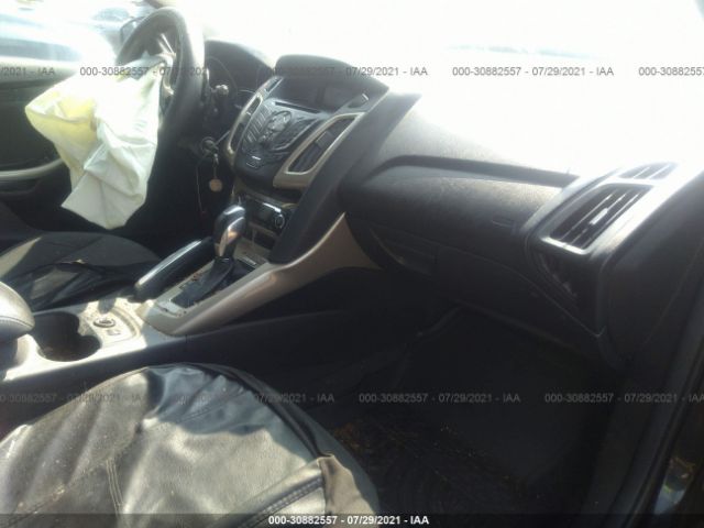 Photo 4 VIN: 1FAHP3M2XCL288341 - FORD FOCUS 