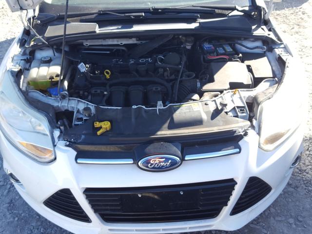 Photo 6 VIN: 1FAHP3M2XCL325386 - FORD FOCUS SEL 