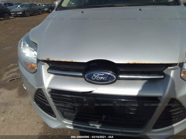 Photo 5 VIN: 1FAHP3M2XCL338235 - FORD FOCUS 