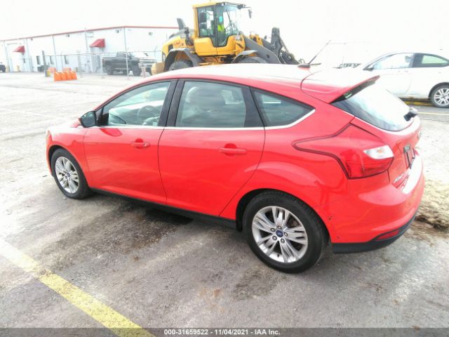 Photo 2 VIN: 1FAHP3M2XCL396426 - FORD FOCUS 