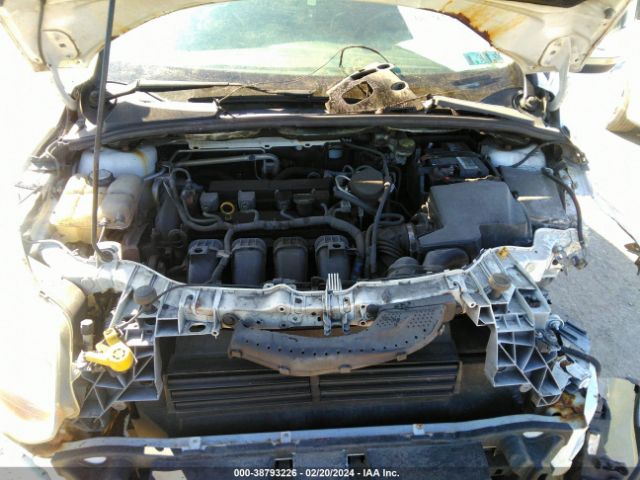 Photo 9 VIN: 1FAHP3M2XCL469116 - FORD FOCUS 