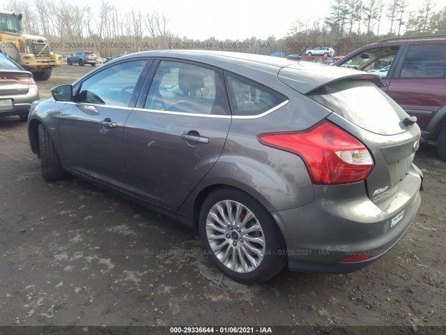 Photo 2 VIN: 1FAHP3N21CL246431 - FORD FOCUS 