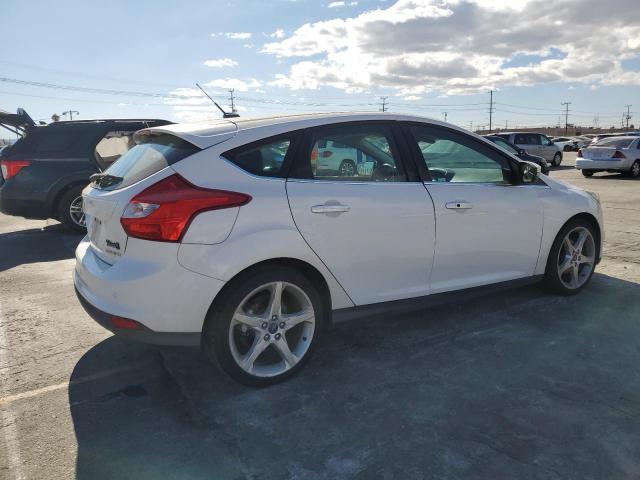 Photo 2 VIN: 1FAHP3N21CL382381 - FORD FOCUS TITA 