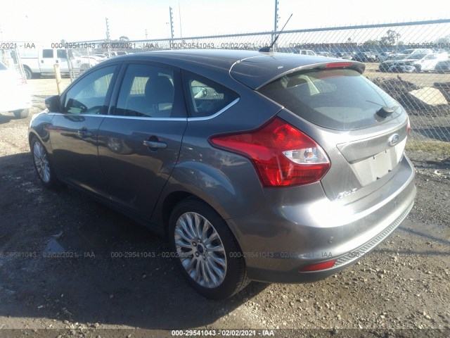 Photo 2 VIN: 1FAHP3N21CL415833 - FORD FOCUS 