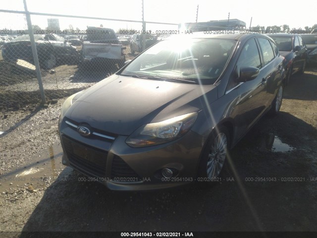 Photo 5 VIN: 1FAHP3N21CL415833 - FORD FOCUS 